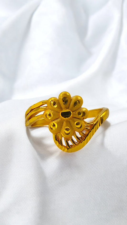 ReelQueen Ring